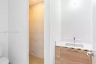 16385 Biscayne Blvd, North Miami Beach, FL 33160 - Photo 33