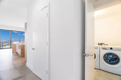 16385 Biscayne Blvd #4, North Miami Beach, FL 33160 - Photo 45