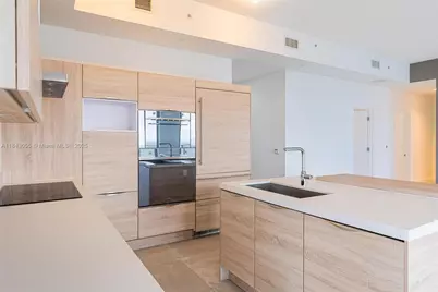 16385 Biscayne Blvd #4, North Miami Beach, FL 33160 - Photo 19