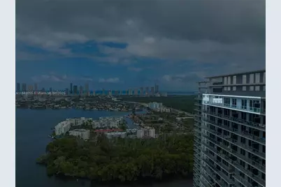 16385 Biscayne Blvd #4, North Miami Beach, FL 33160 - Photo 13