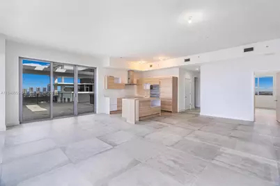 16385 Biscayne Blvd #4, North Miami Beach, FL 33160 - Photo 17