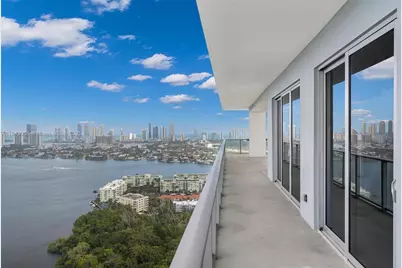 16385 Biscayne Blvd #4, North Miami Beach, FL 33160 - Photo 51