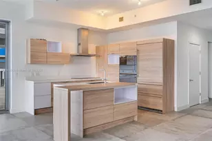 16385 Biscayne Blvd, North Miami Beach, FL 33160 - Photo 21