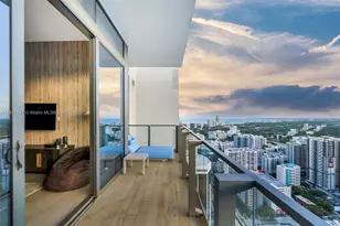 88 SW 7th St, Miami, FL 33130 - Photo 3