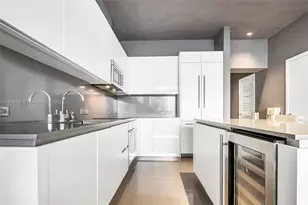 88 SW 7th St, Miami, FL 33130 - Photo 9