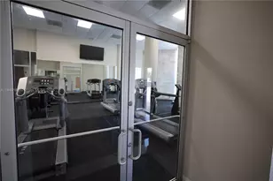 5151 Collins Ave, Miami Beach, FL 33140 - Photo 15