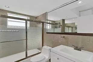 7904 West Dr, North Bay Village, FL 33141 - Photo 7