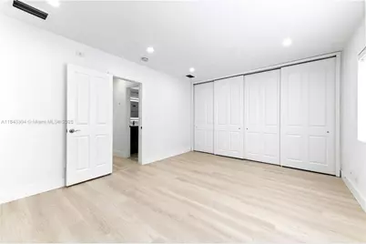 2881 NE 32nd St #115, Fort Lauderdale, FL 33306 - Photo 15