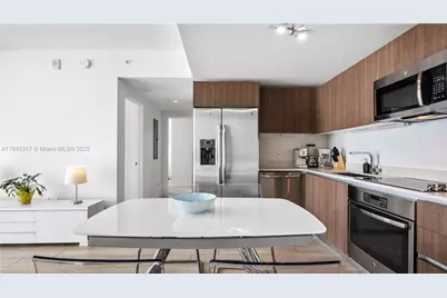 1600 SW 1st Ave #1104, Miami, FL 33129 - Photo 3