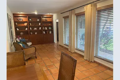 1110 Redbird Ave, Miami Springs, FL 33166 - Photo 7