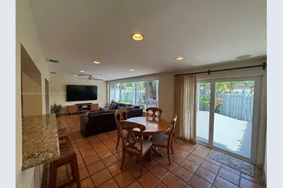 1110 Redbird Ave, Miami Springs, FL 33166 - Photo 15