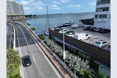 801 Brickell Bay Dr #4C041, Miami, FL 33131 - Photo 9