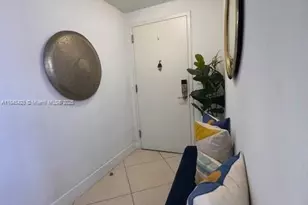 601 NE 36th St, Miami, FL 33137 - Photo 1