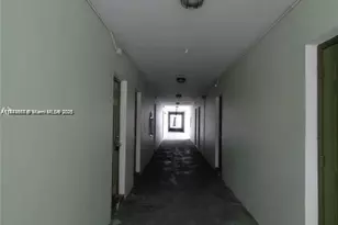 15205 NE 6th Ave, Miami, FL 33162 - Photo 15