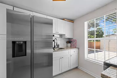 3151 NW 59th St, Miami, FL 33142 - Photo 11