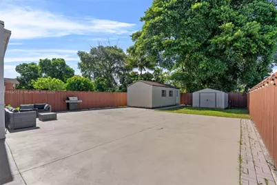 3151 NW 59th St, Miami, FL 33142 - Photo 23