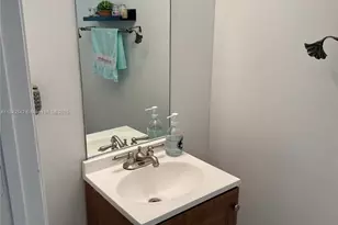 8964 NW 38th Dr, Coral Springs, FL 33065 - Photo 13