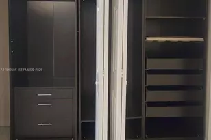 540 Brickell Key Dr, Miami, FL 33131 - Photo 17