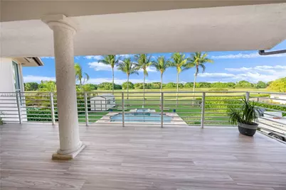 9621 W Calusa Club Dr, Miami, FL 33186 - Photo 33