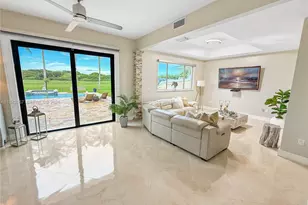 9621 W Calusa Club Dr, Miami, FL 33186 - Photo 15