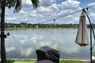 9113 NW 159th St, Miami Lakes, FL 33018 - Photo 3