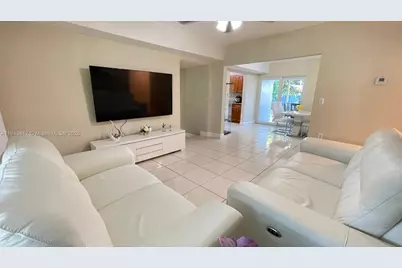 1445 NW 116th Ter, Miami, FL 33167 - Photo 17