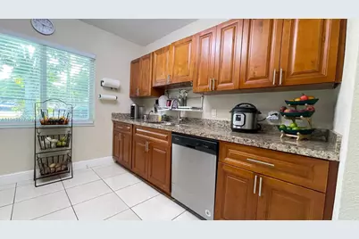 1445 NW 116th Ter, Miami, FL 33167 - Photo 21