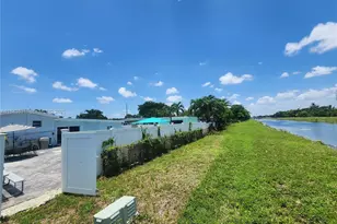 3617 NW 37th St, Lauderdale Lakes, FL 33309 - Photo 9