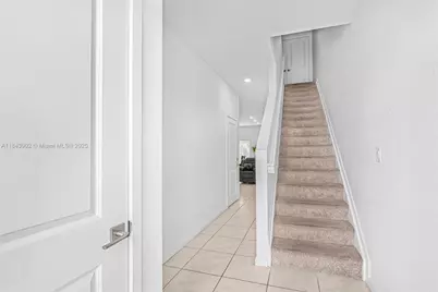 1137 SW 7th Ct, Florida City, FL 33034 - Photo 3