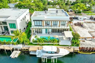 2050 S Hibiscus Dr, North Miami, FL 33181 - Photo 17