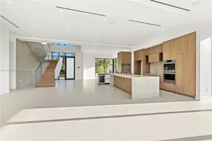 2050 S Hibiscus Dr, North Miami, FL 33181 - Photo 7