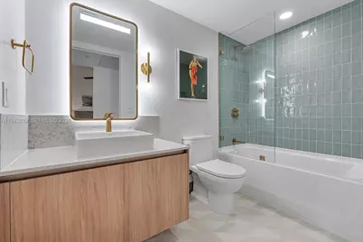 159 NE 6th St #2903, Miami, FL 33132 - Photo 7