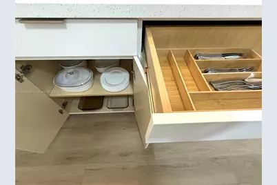 6250 SW 58th Pl, South Miami, FL 33143 - Photo 5