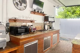 739 NW 112th St, Miami, FL 33168 - Photo 43