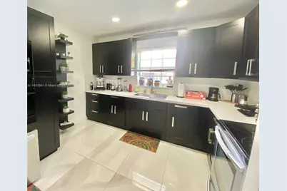 739 NW 112th St, Miami, FL 33168 - Photo 7