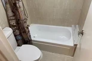 9410 Poinciana Pl, Davie, FL 33324 - Photo 9