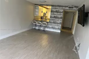 9410 Poinciana Pl, Davie, FL 33324 - Photo 19