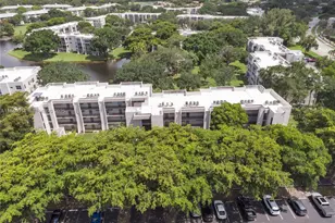 9410 Poinciana Pl, Davie, FL 33324 - Photo 33