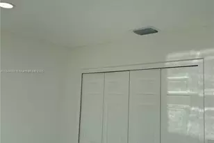 15921 SW 82nd St, Miami, FL 33193 - Photo 9