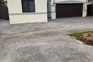 15921 SW 82nd St, Miami, FL 33193 - Photo 3