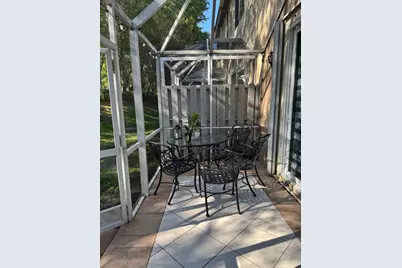 1051 Sorrento Dr, Weston, FL 33326 - Photo 13