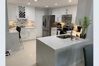 1051 Sorrento Dr, Weston, FL 33326 - Photo 3