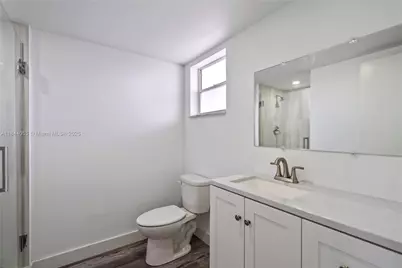 445 NE 195th St #330, Miami, FL 33179 - Photo 11