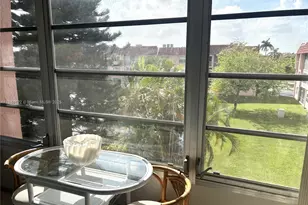 9400 Sunrise Lakes Blvd, Sunrise, FL 33322 - Photo 29