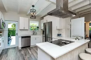 2075 S Hibiscus Dr, North Miami, FL 33181 - Photo 5