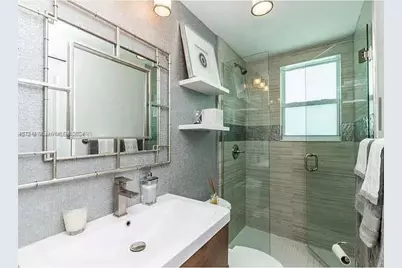 2075 S Hibiscus Dr, North Miami, FL 33181 - Photo 19