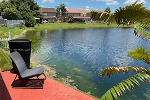 8453 NW 189 Street Rd, Hialeah, FL 33015 - Photo 21