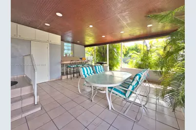 6290 SW 37th St, Miami, FL 33155 - Photo 11