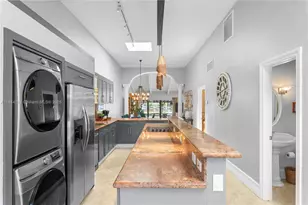 2665 S Parkview Dr, Hallandale Beach, FL 33009 - Photo 1