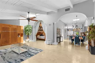 2665 S Parkview Dr, Hallandale Beach, FL 33009 - Photo 15